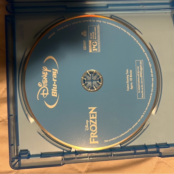 DISNEY’S FROZEN BLU RAY/DVD - Picture 6 of 7